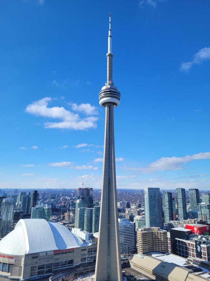 Two Bd Cn Tower And Lake Ontario View Toronto Eksteriør bilde